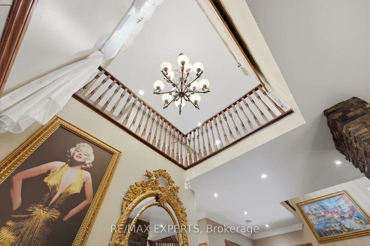 215, Velmar, East Woodbridge, Vaughan