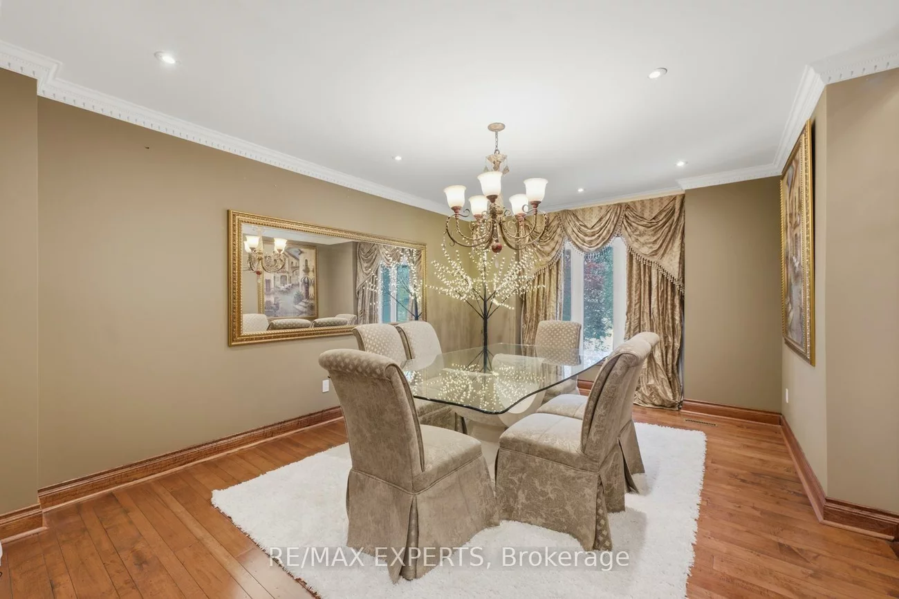 215, Velmar, East Woodbridge, Vaughan