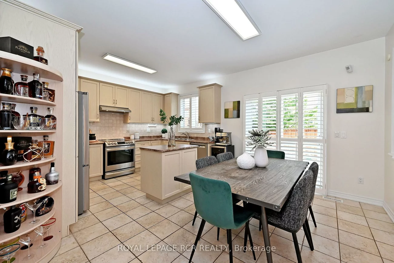 43, Ivy Glen, Patterson, Vaughan