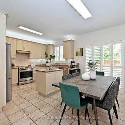 43, Ivy Glen, Patterson, Vaughan