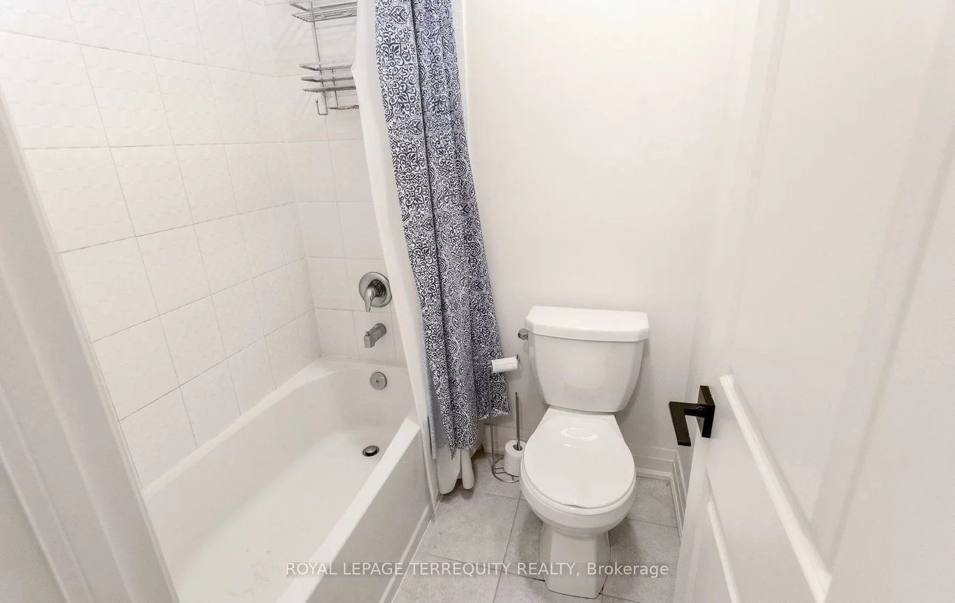 242, Factor, Kleinburg, Vaughan