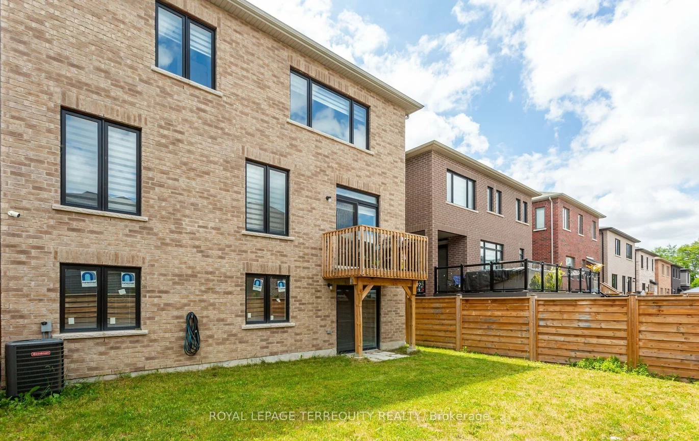 242, Factor, Kleinburg, Vaughan