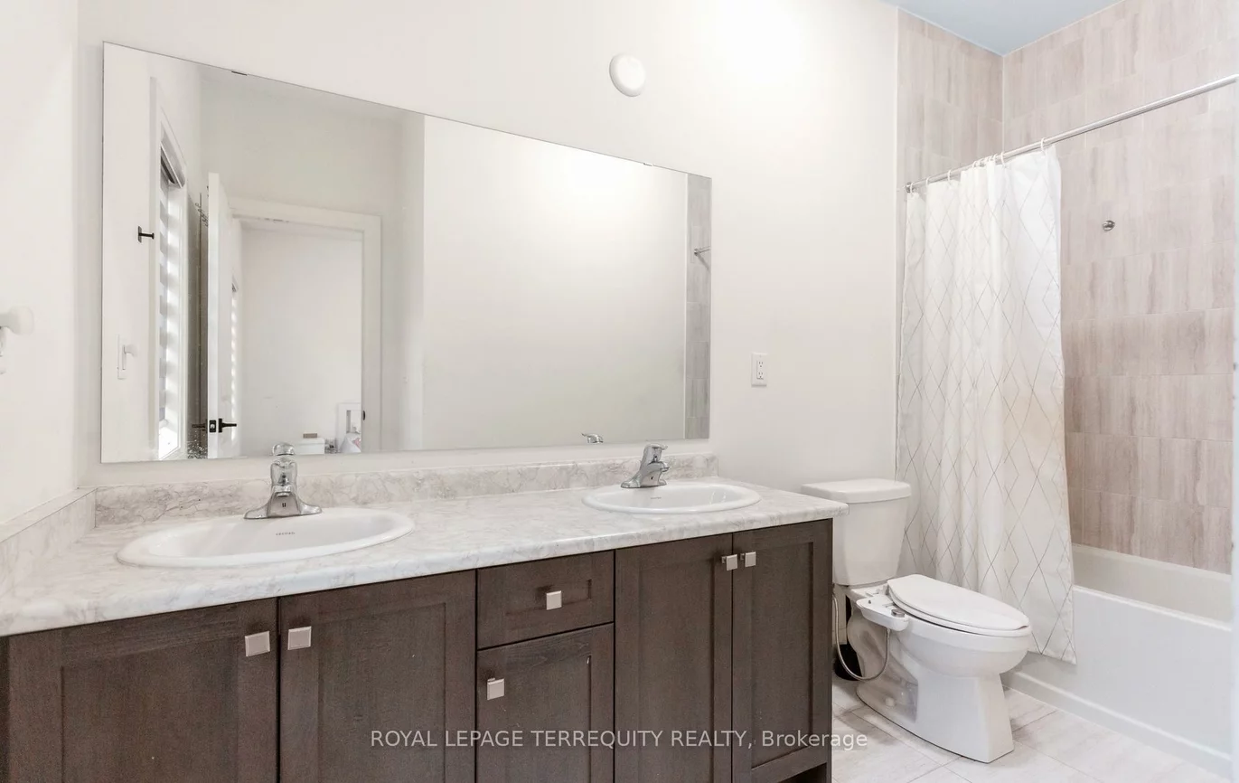 242, Factor, Kleinburg, Vaughan