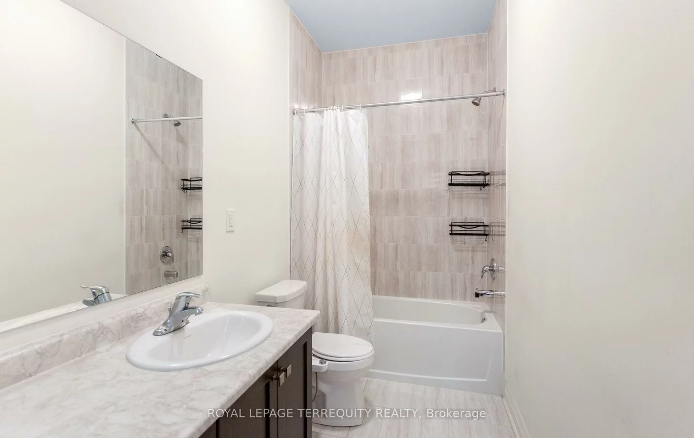 242, Factor, Kleinburg, Vaughan
