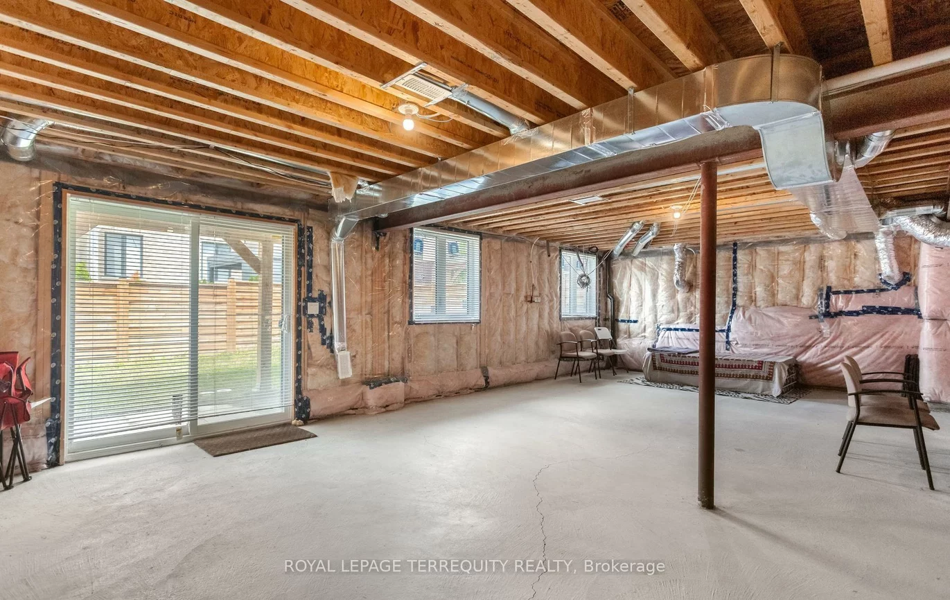 242, Factor, Kleinburg, Vaughan