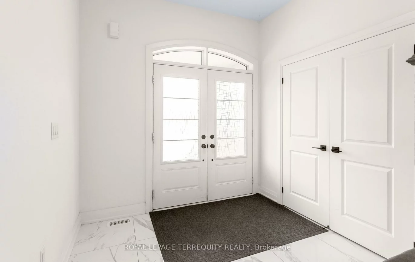 242, Factor, Kleinburg, Vaughan