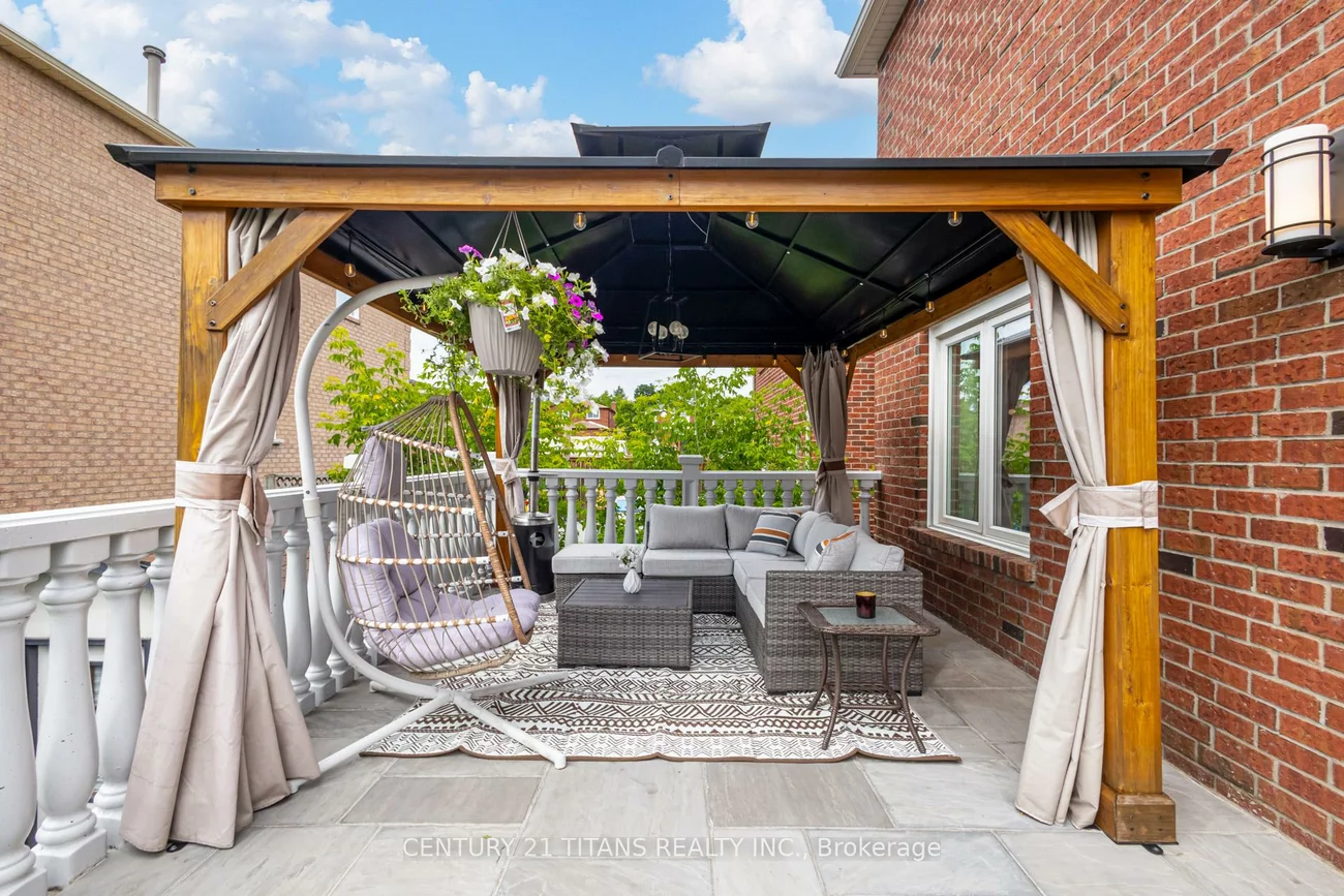 6, Blossom, West Woodbridge, Vaughan
