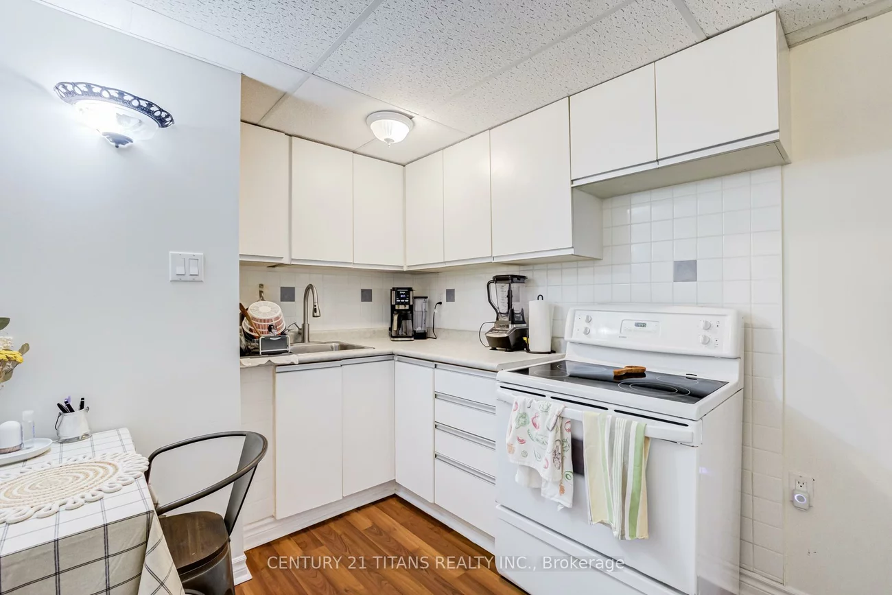 6, Blossom, West Woodbridge, Vaughan