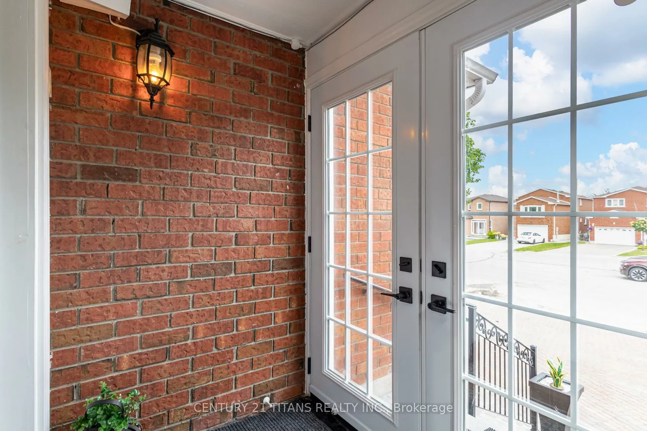 6, Blossom, West Woodbridge, Vaughan