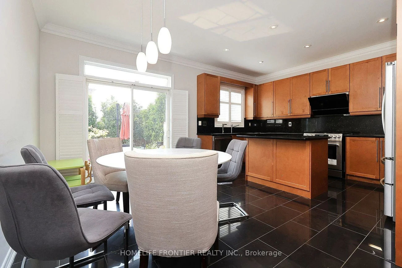 56, Twin Hills, Vellore Village, Vaughan