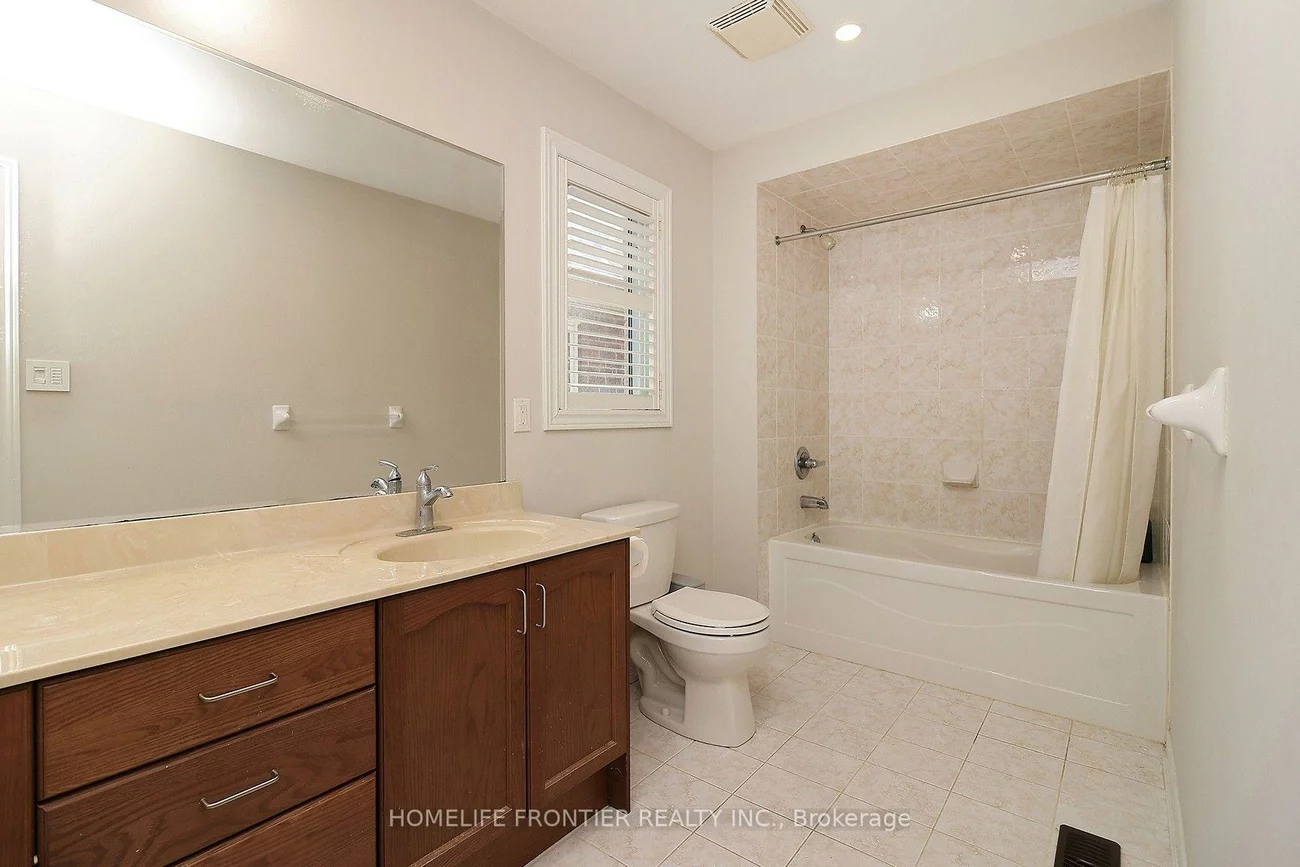 56, Twin Hills, Vellore Village, Vaughan