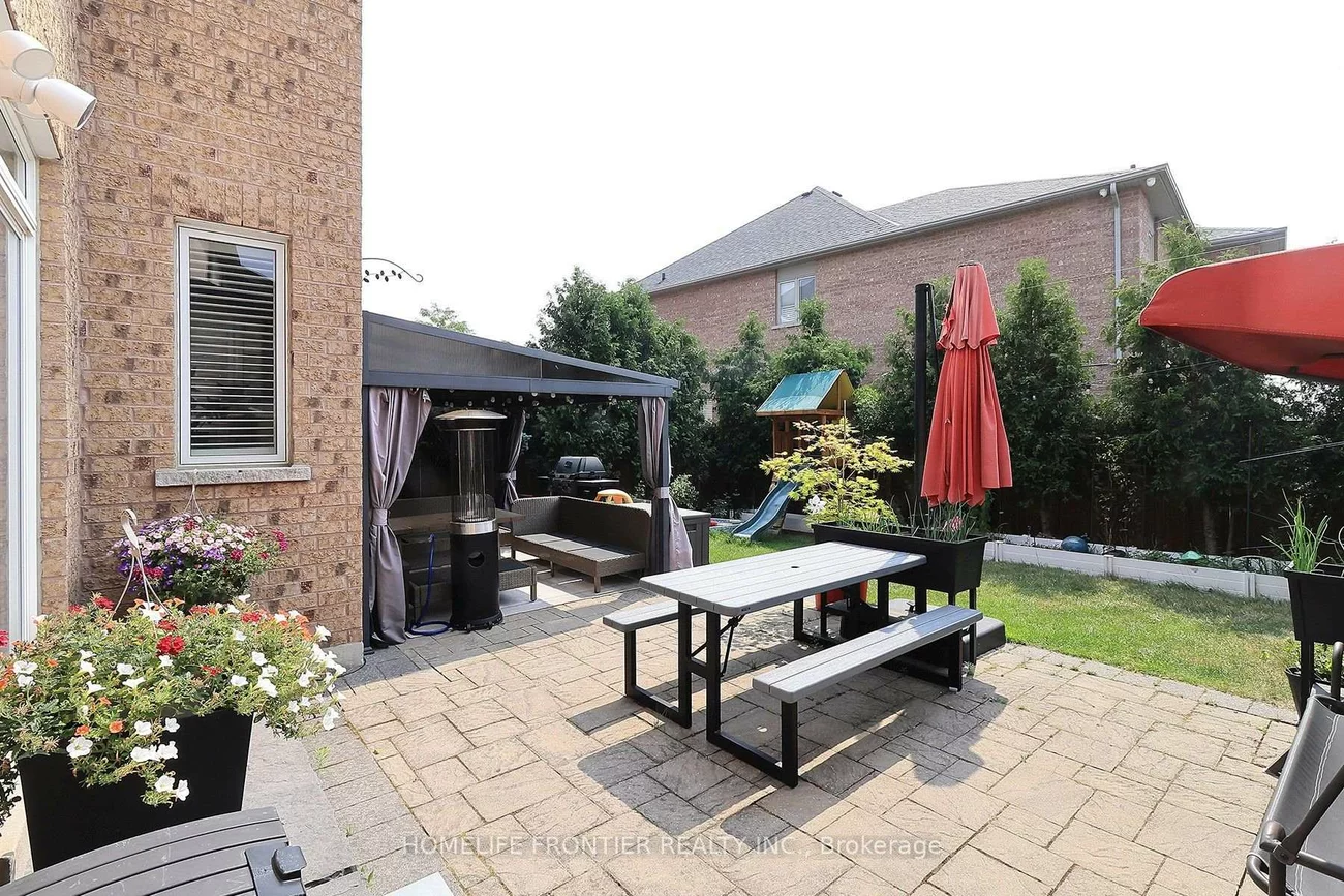 56, Twin Hills, Vellore Village, Vaughan