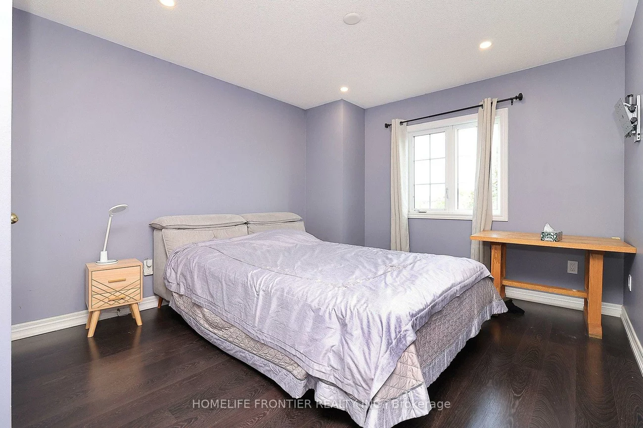 56, Twin Hills, Vellore Village, Vaughan