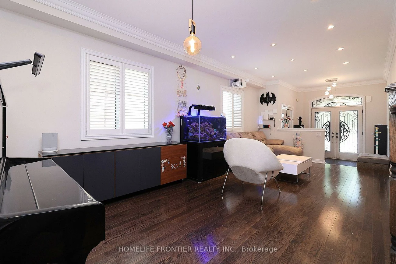 56, Twin Hills, Vellore Village, Vaughan