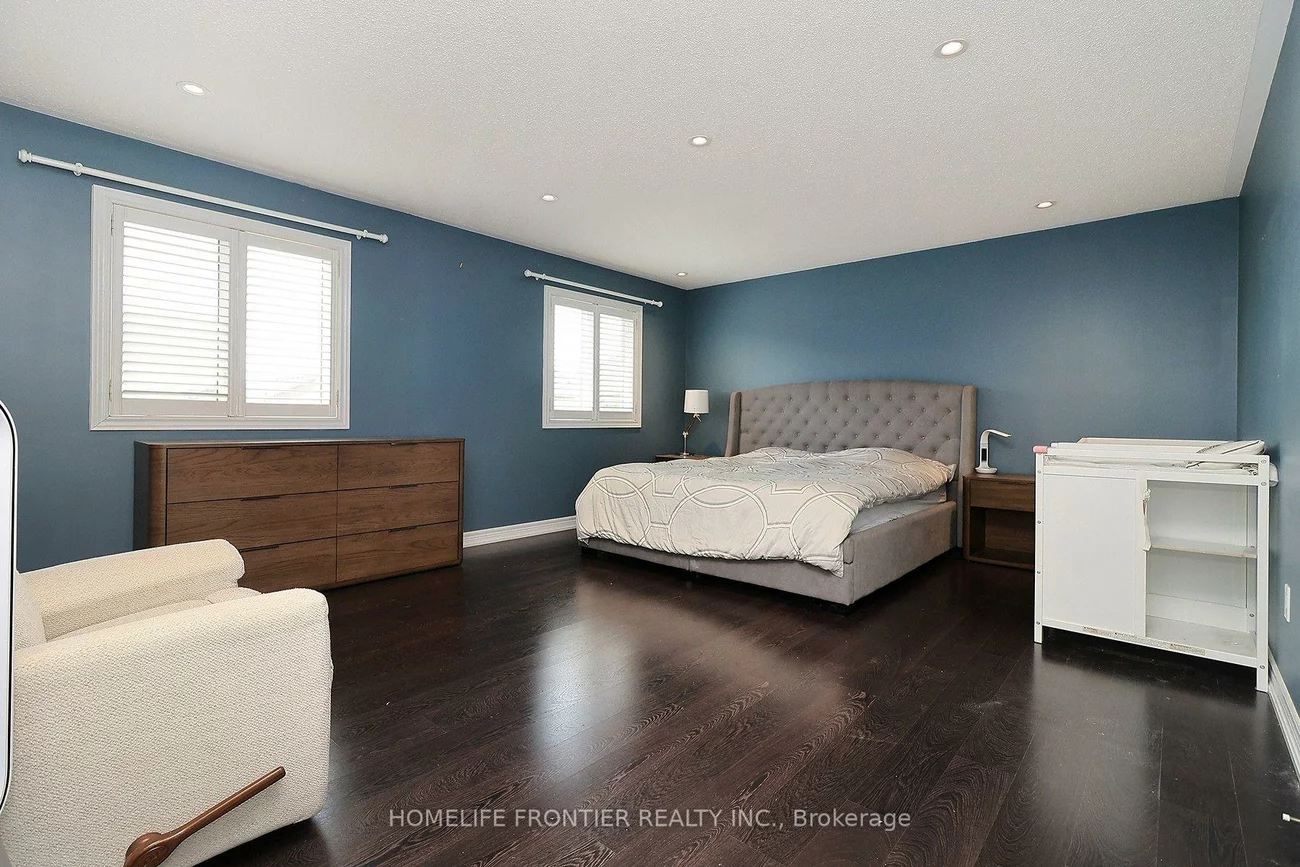 56, Twin Hills, Vellore Village, Vaughan