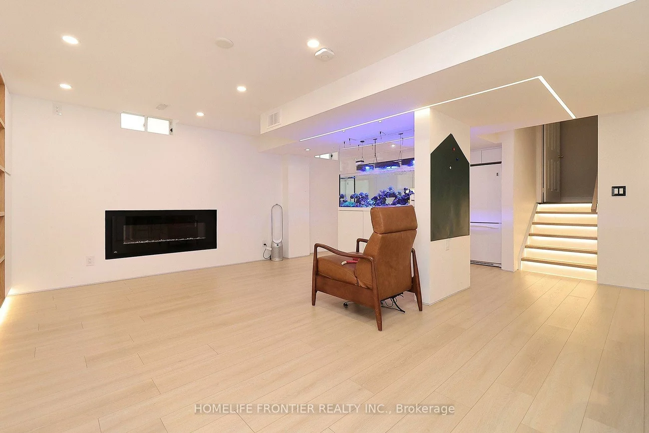 56, Twin Hills, Vellore Village, Vaughan