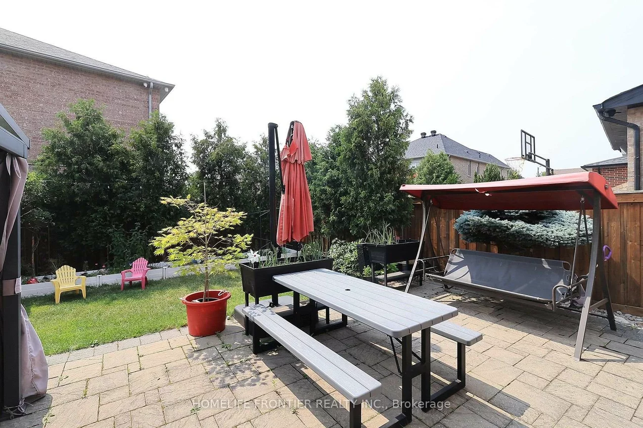 56, Twin Hills, Vellore Village, Vaughan