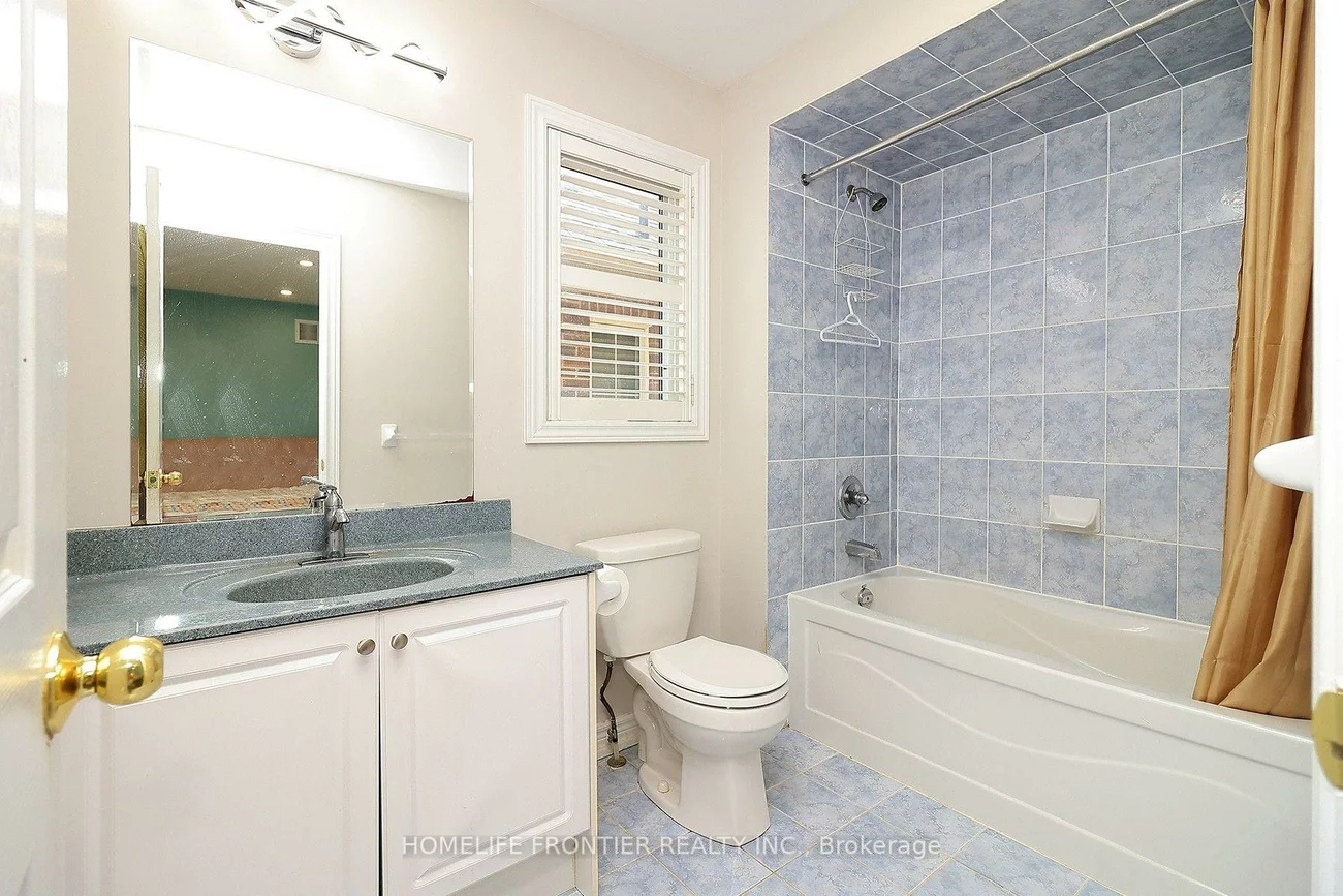 56, Twin Hills, Vellore Village, Vaughan