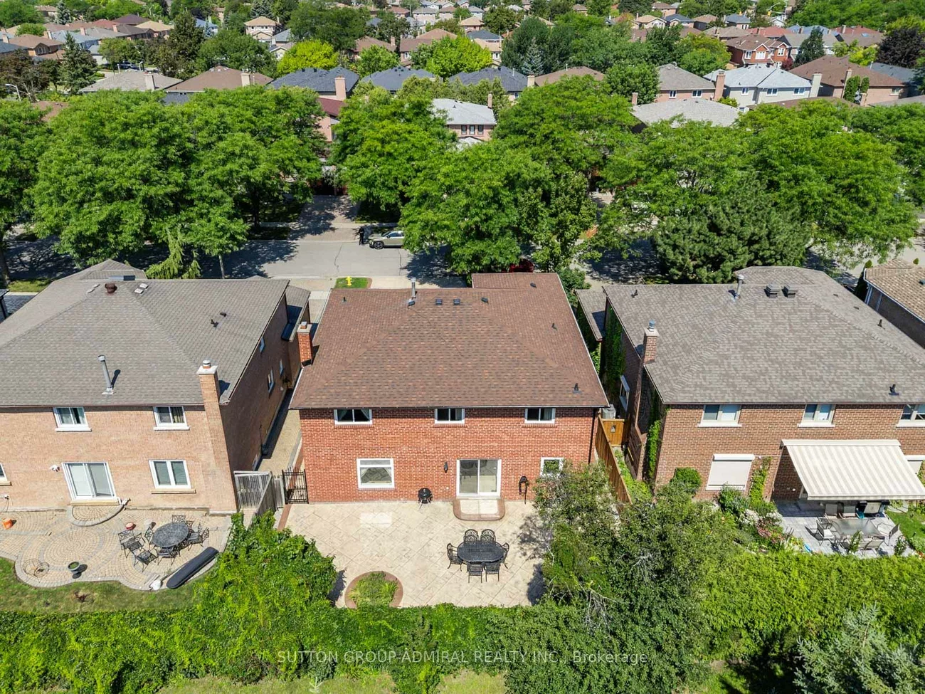 91, Robinwood, Brownridge, Vaughan