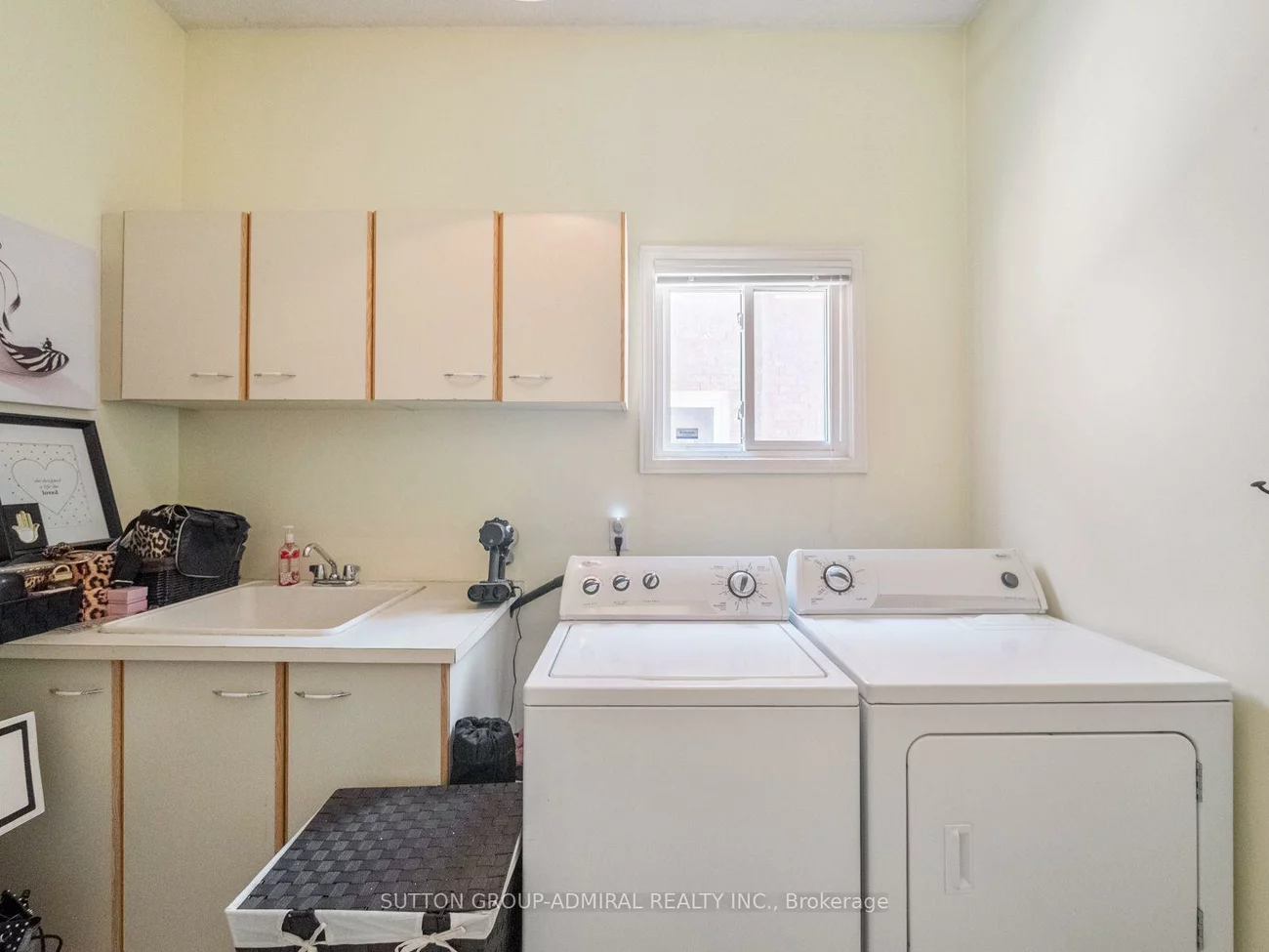 91, Robinwood, Brownridge, Vaughan