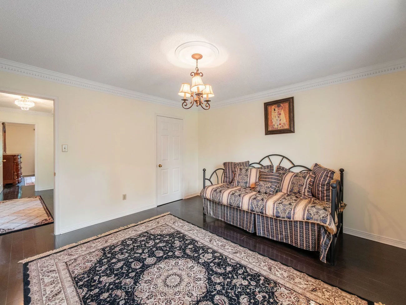 91, Robinwood, Brownridge, Vaughan
