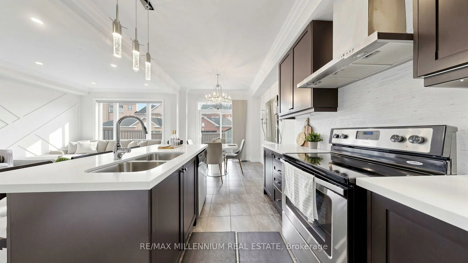353, Moody, Kleinburg, Vaughan