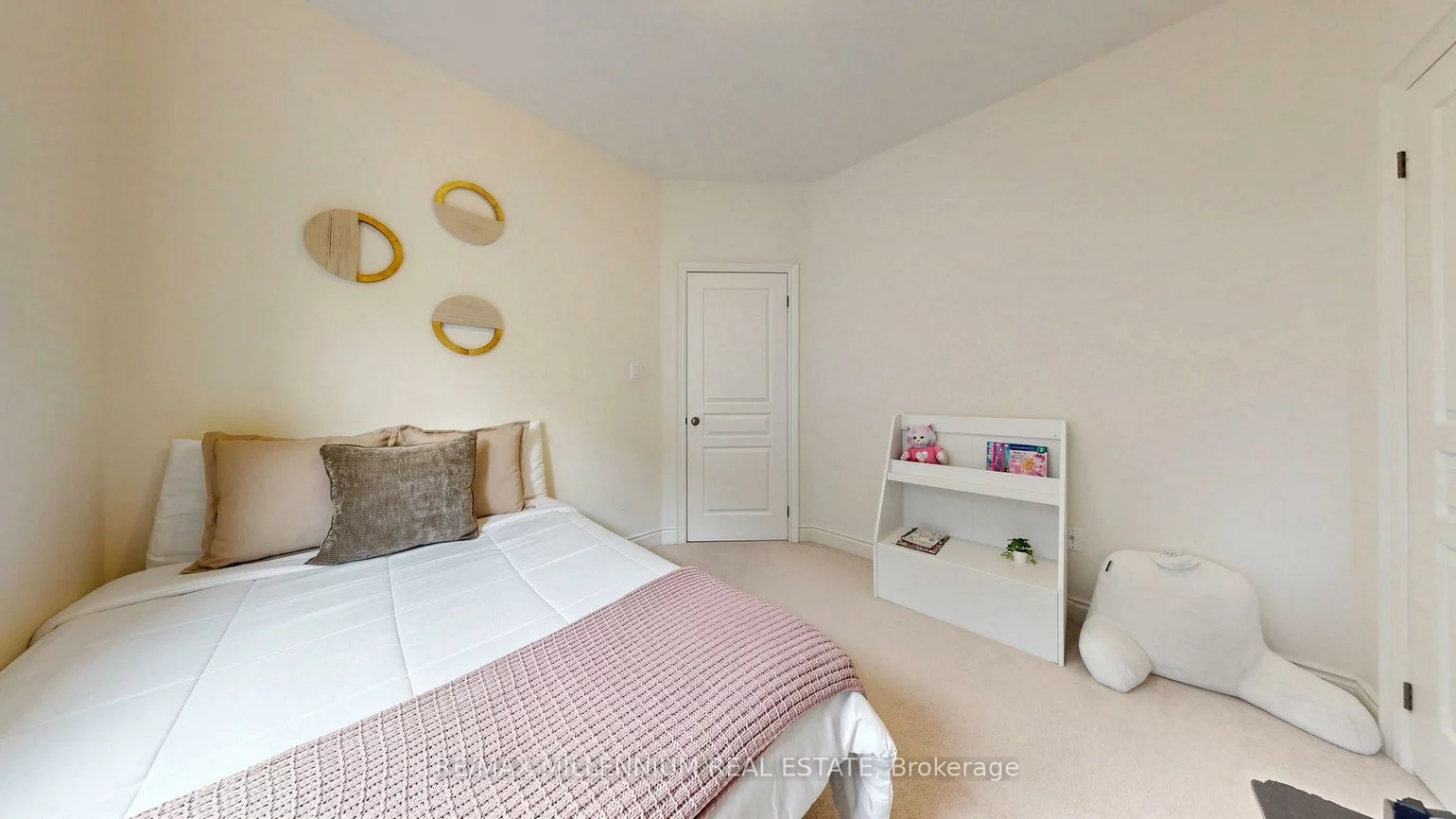 353, Moody, Kleinburg, Vaughan