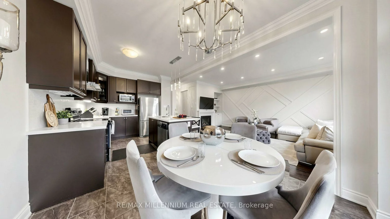 353, Moody, Kleinburg, Vaughan