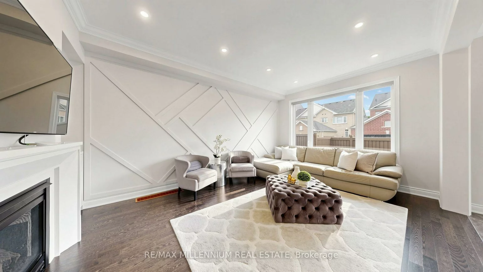 353, Moody, Kleinburg, Vaughan