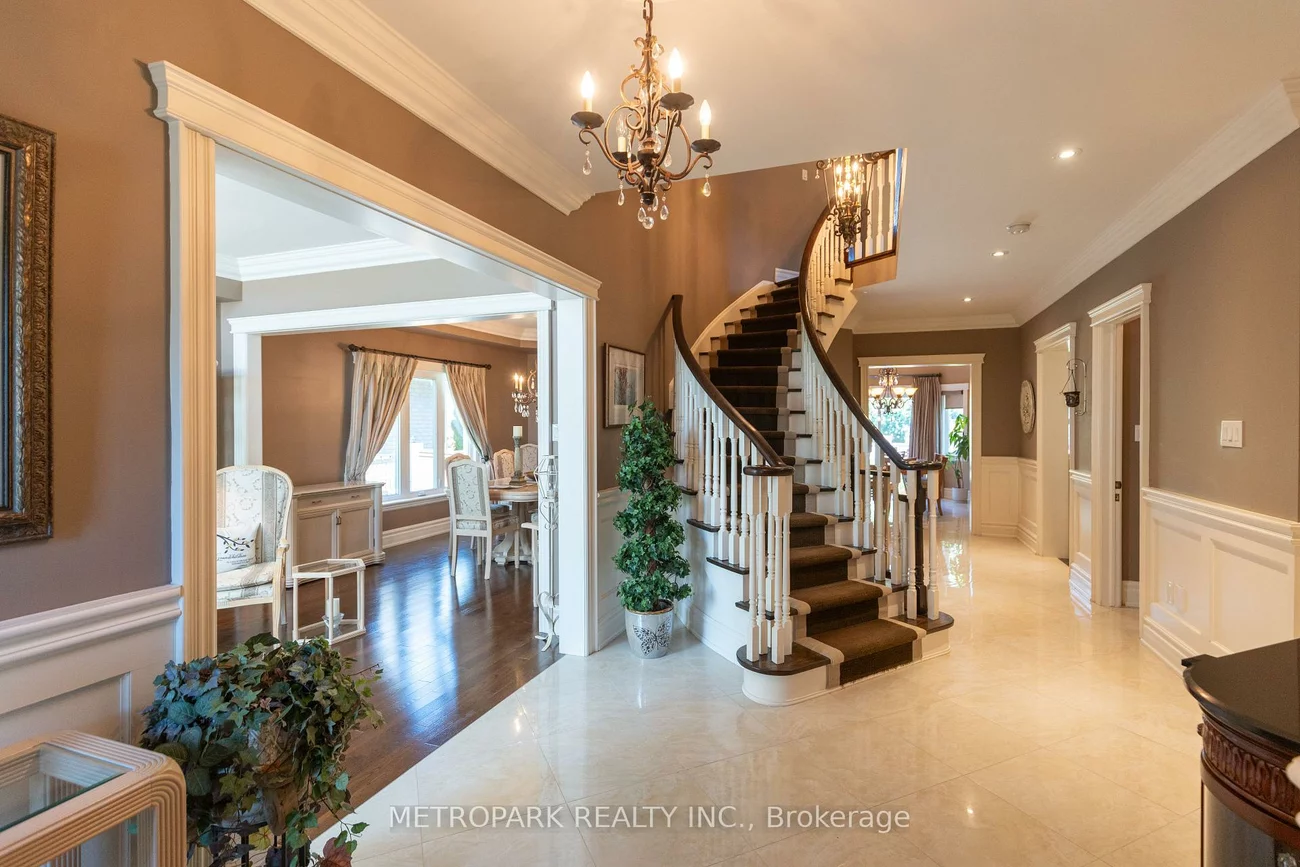 56, Bindertwine, Kleinburg, Vaughan
