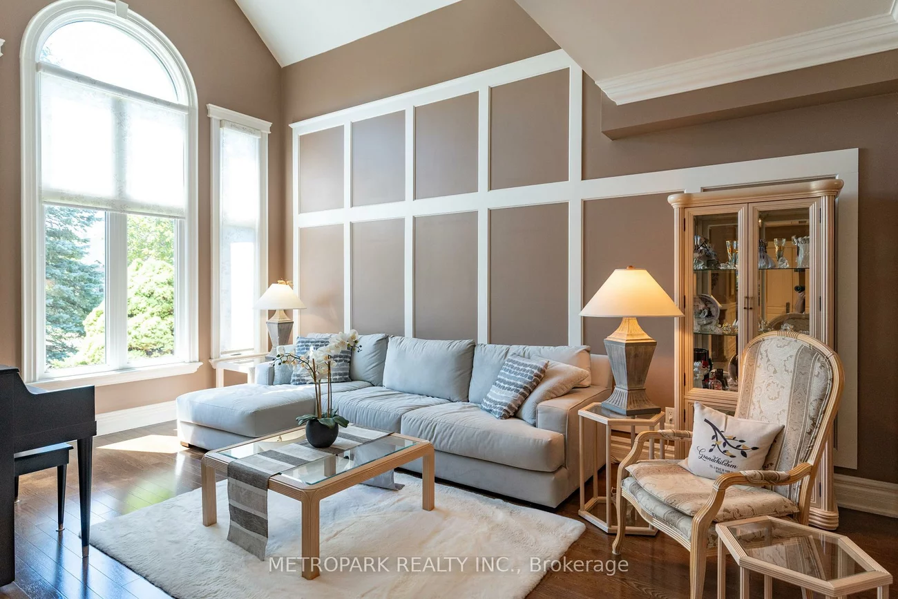 56, Bindertwine, Kleinburg, Vaughan