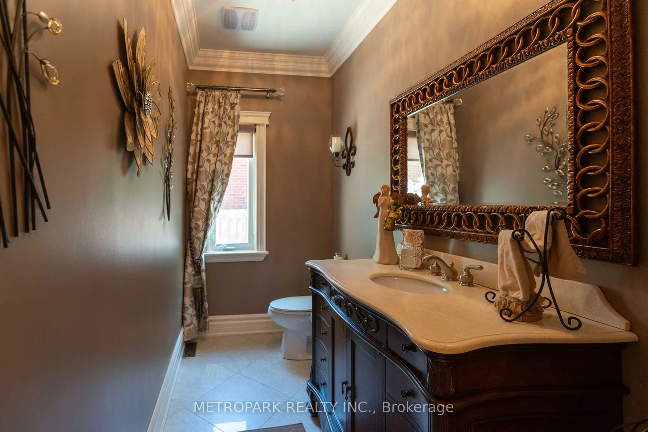 56, Bindertwine, Kleinburg, Vaughan