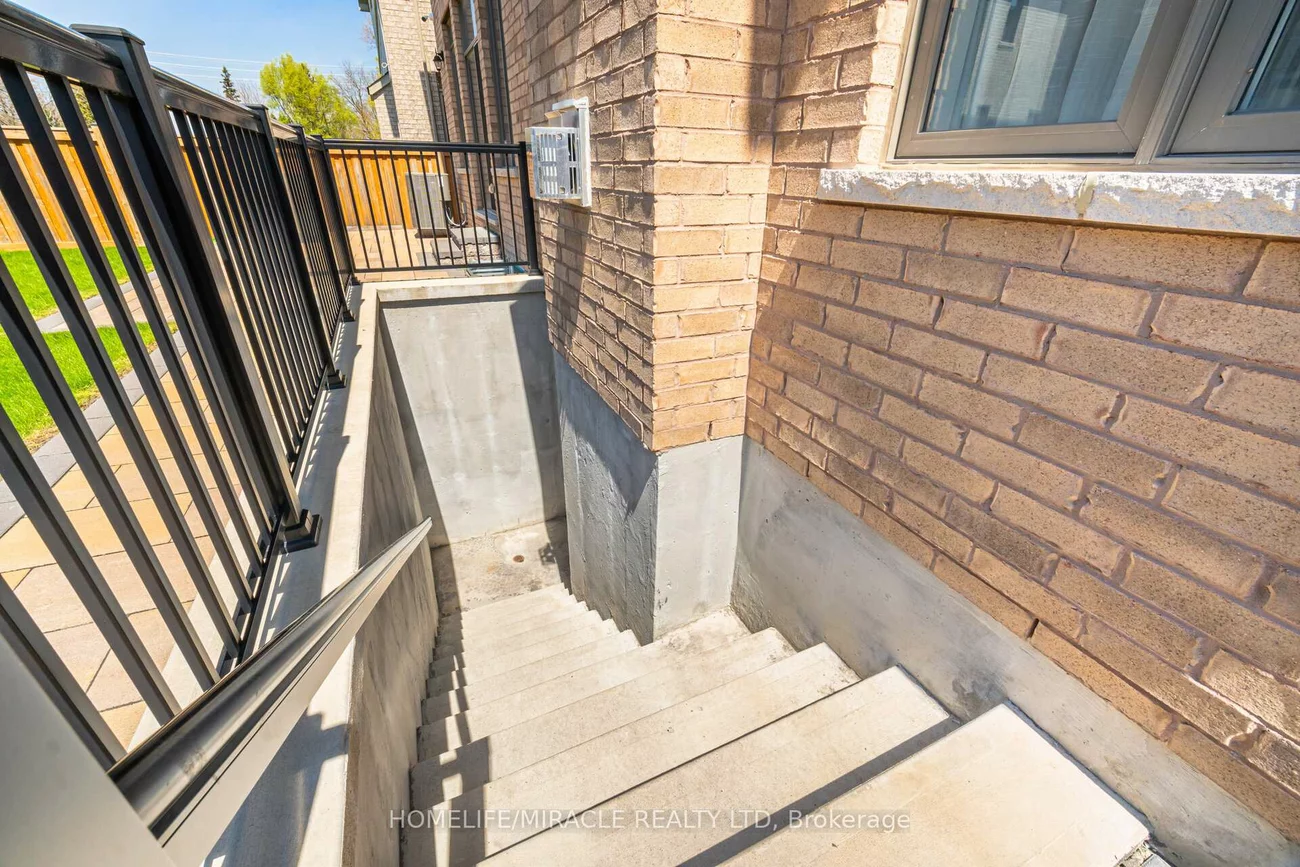 642, Barons, Kleinburg, Vaughan