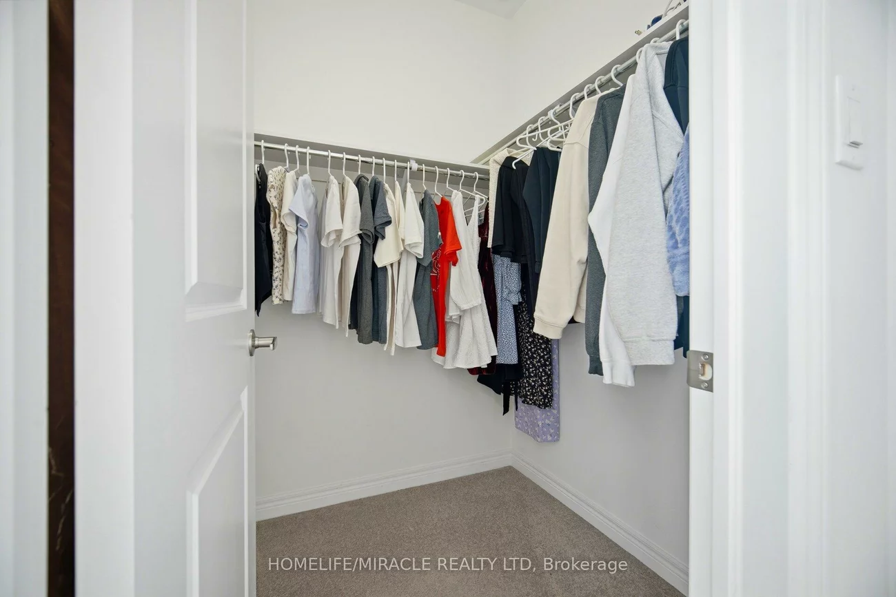 642, Barons, Kleinburg, Vaughan