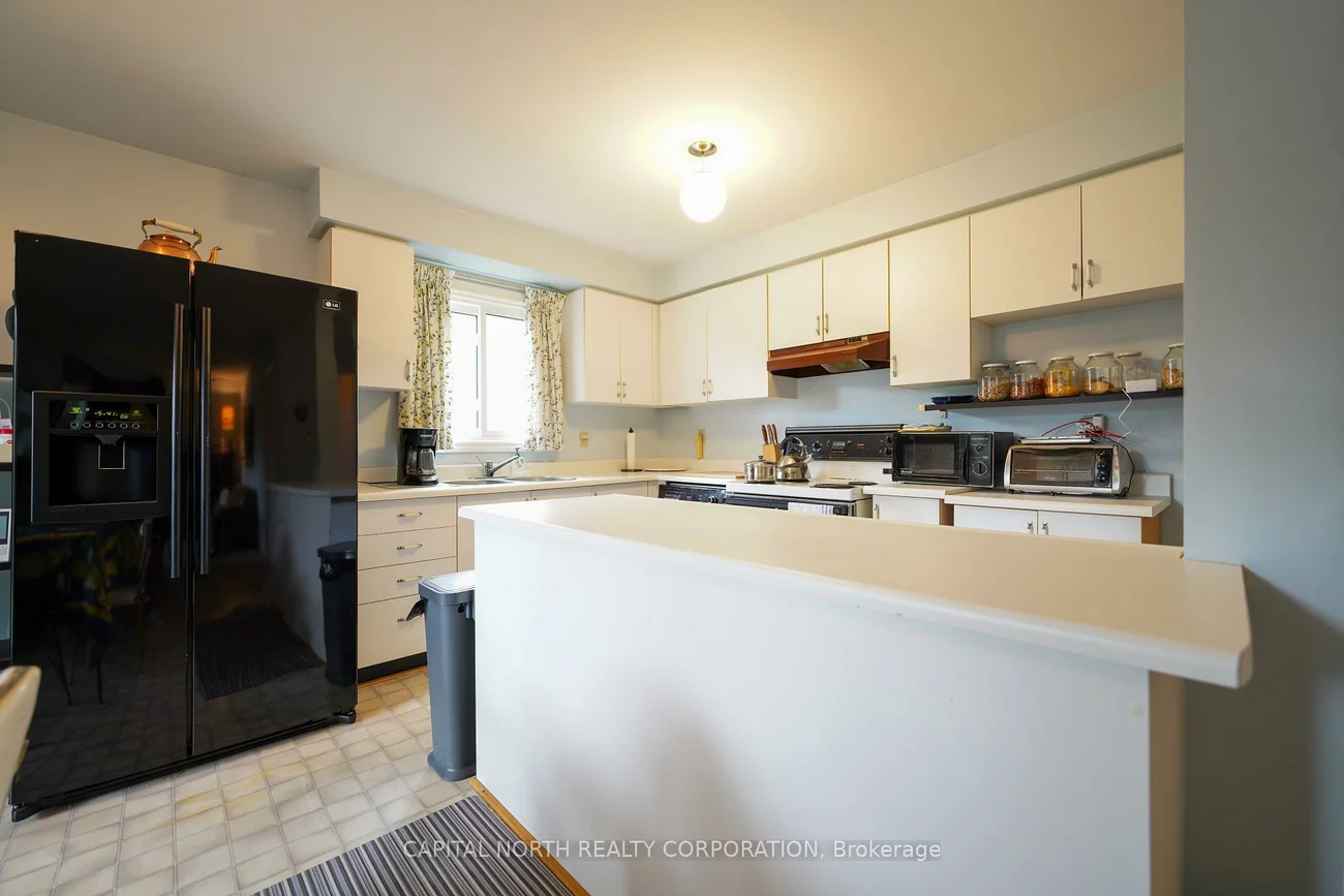 65, Savoy, Beverley Glen, Vaughan