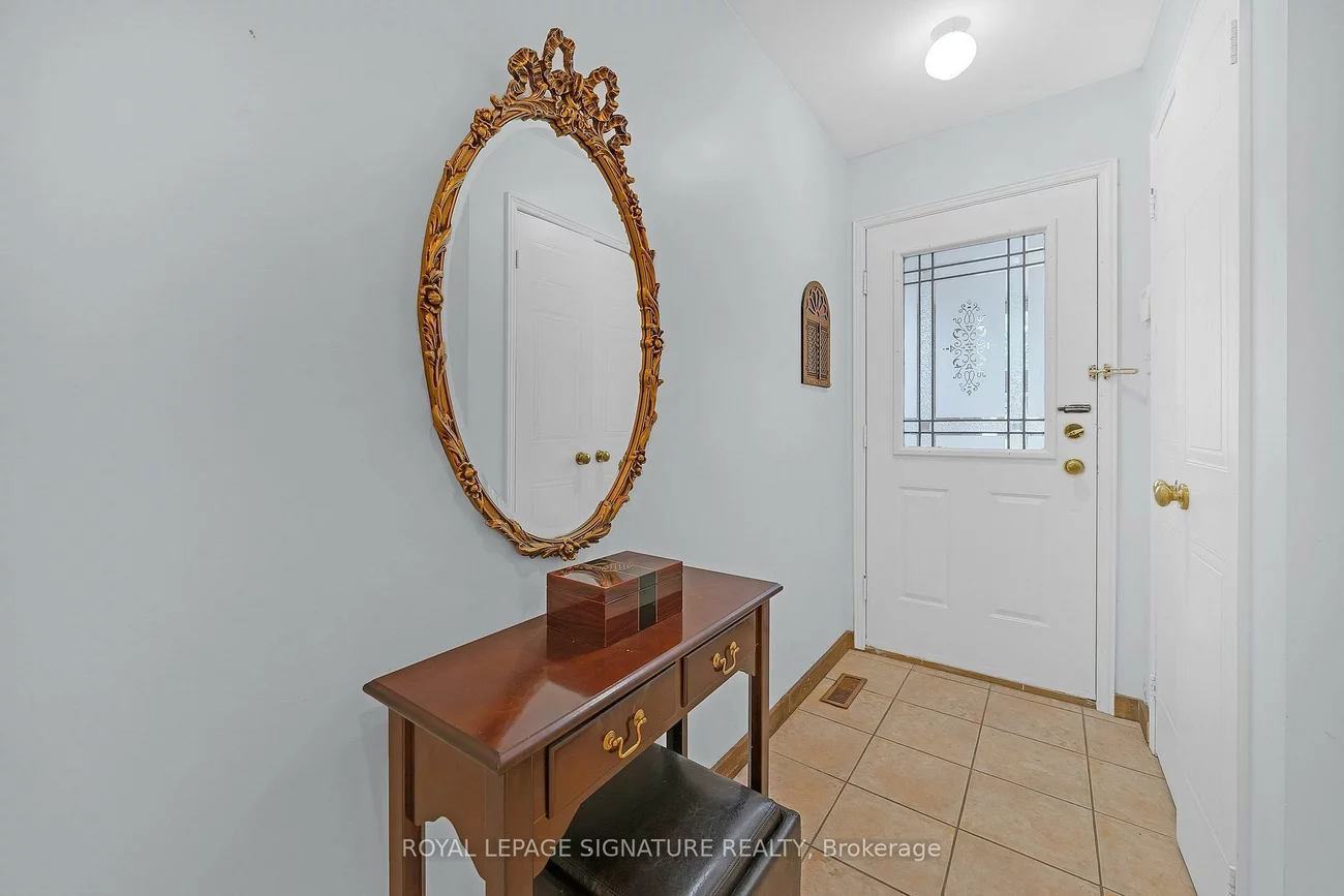 107, Roxborough, Uplands, Vaughan