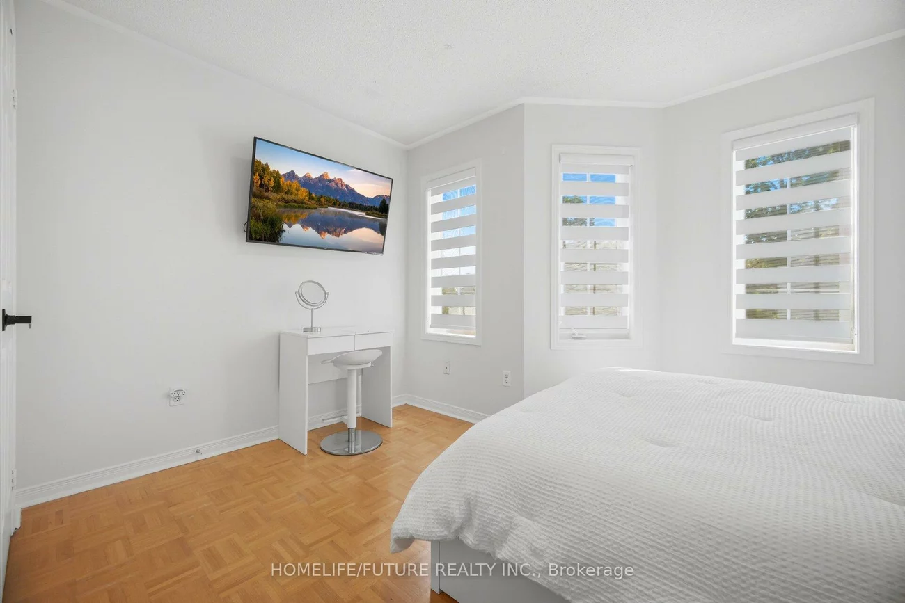 32, Laurelhurst, Vellore Village, Vaughan