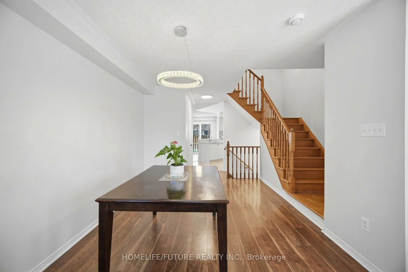 32, Laurelhurst, Vellore Village, Vaughan