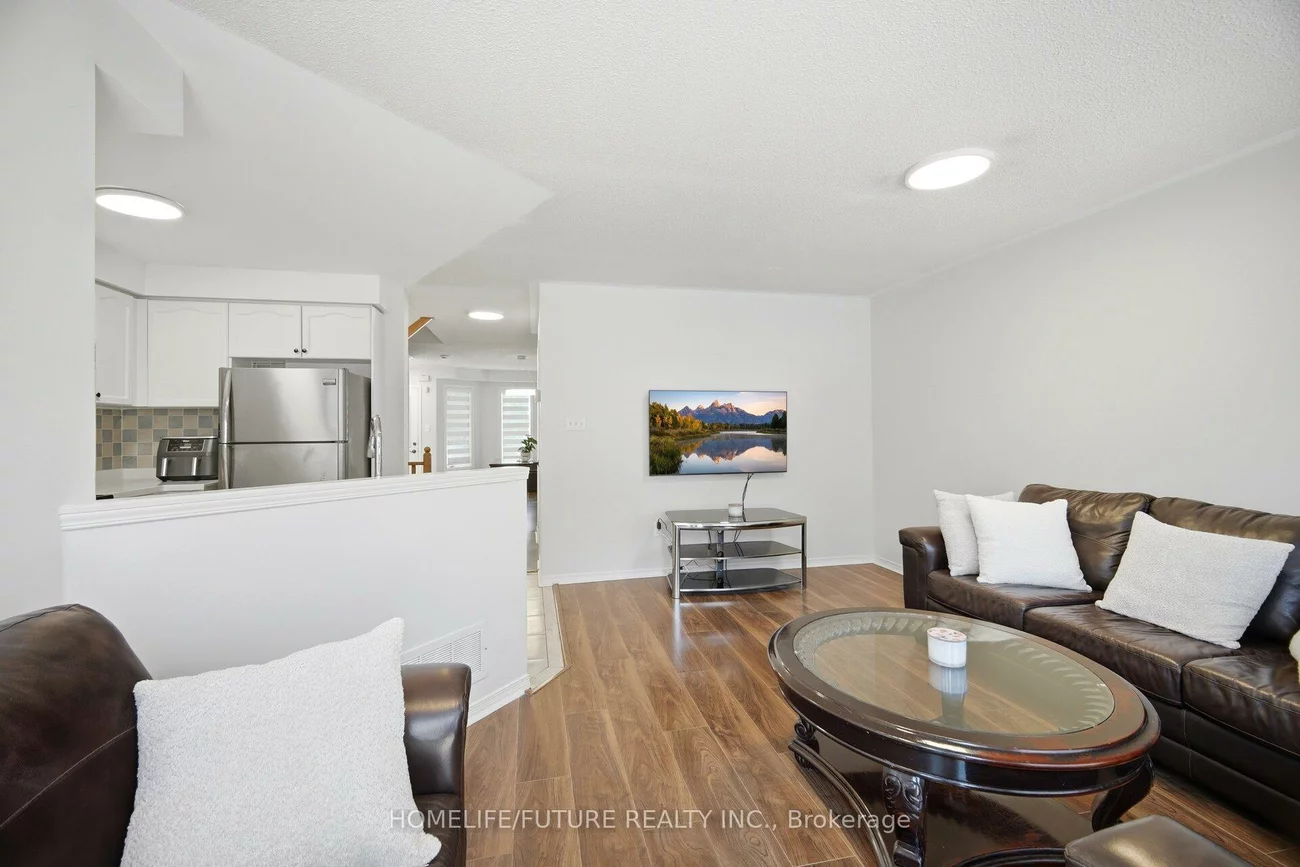 32, Laurelhurst, Vellore Village, Vaughan