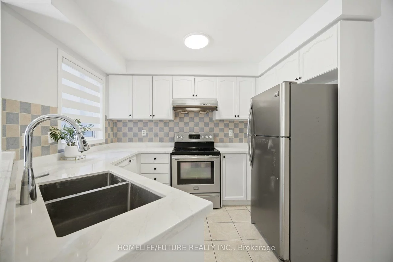 32, Laurelhurst, Vellore Village, Vaughan