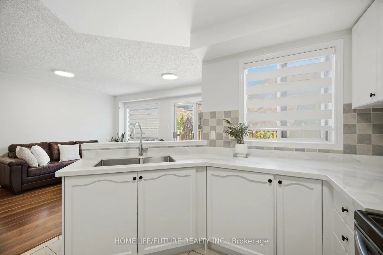 32, Laurelhurst, Vellore Village, Vaughan
