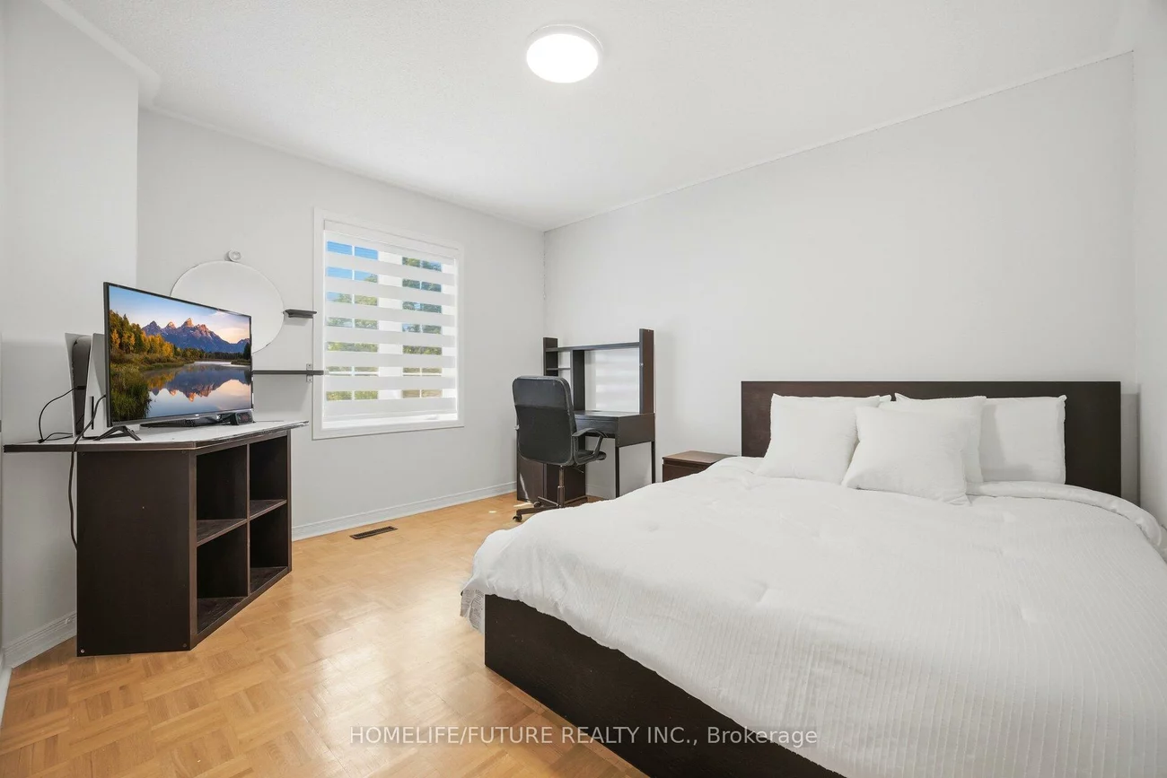 32, Laurelhurst, Vellore Village, Vaughan