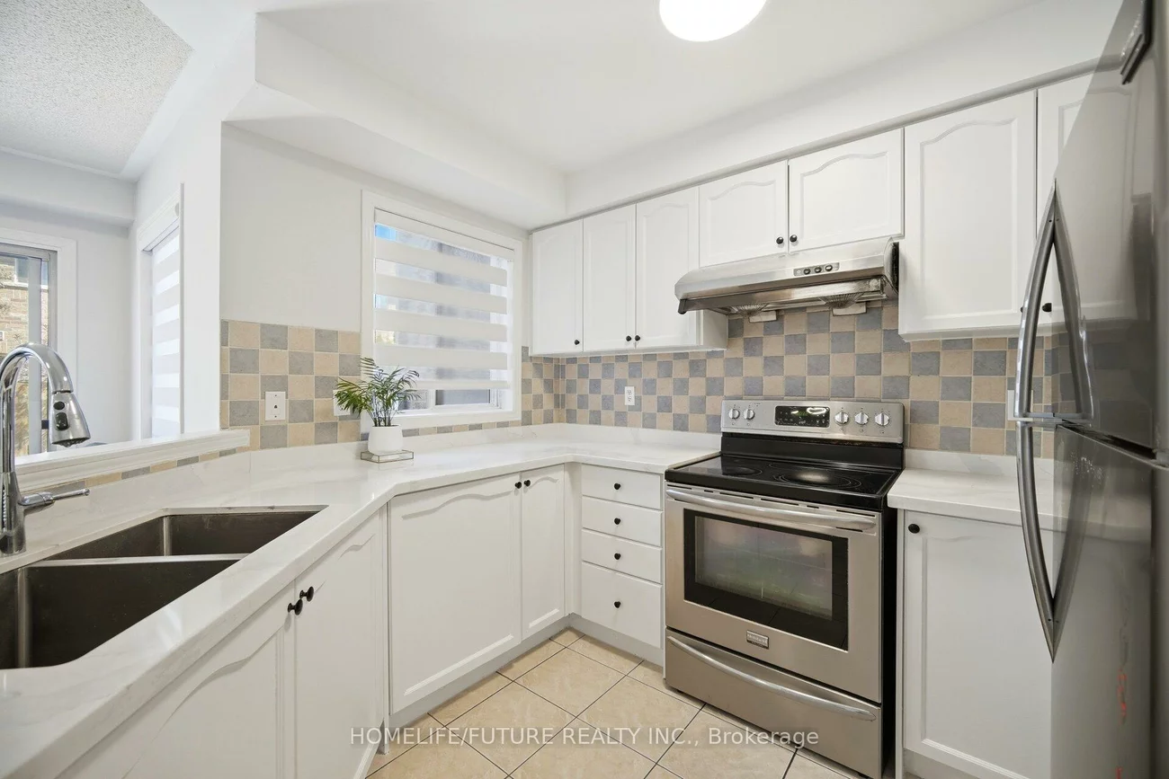 32, Laurelhurst, Vellore Village, Vaughan