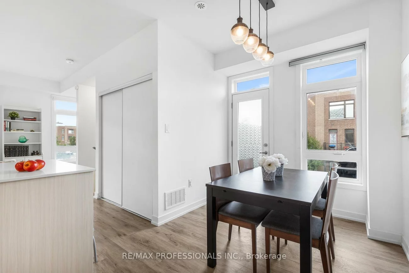1, Lochlin, Vaughan Grove, Vaughan