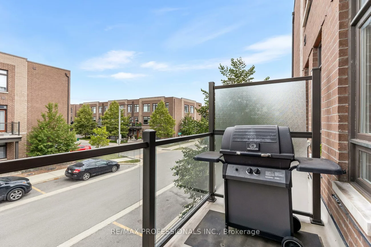 1, Lochlin, Vaughan Grove, Vaughan