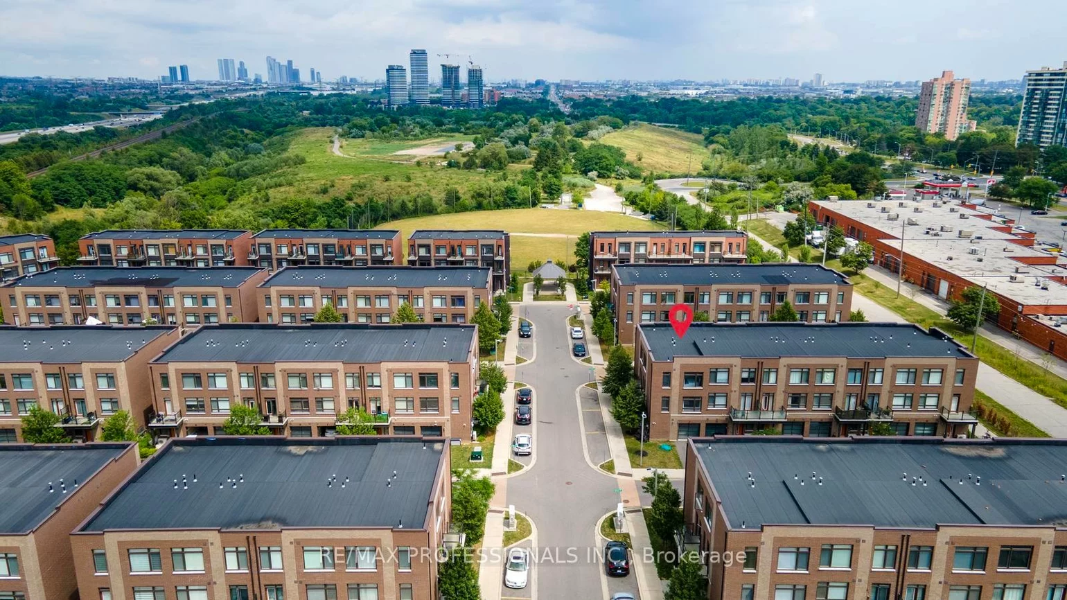 1, Lochlin, Vaughan Grove, Vaughan
