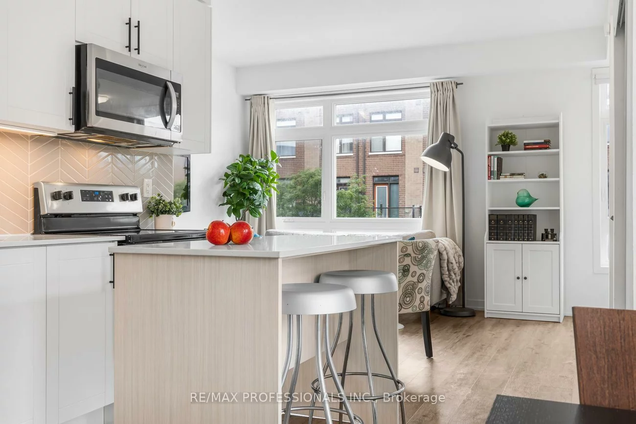 1, Lochlin, Vaughan Grove, Vaughan