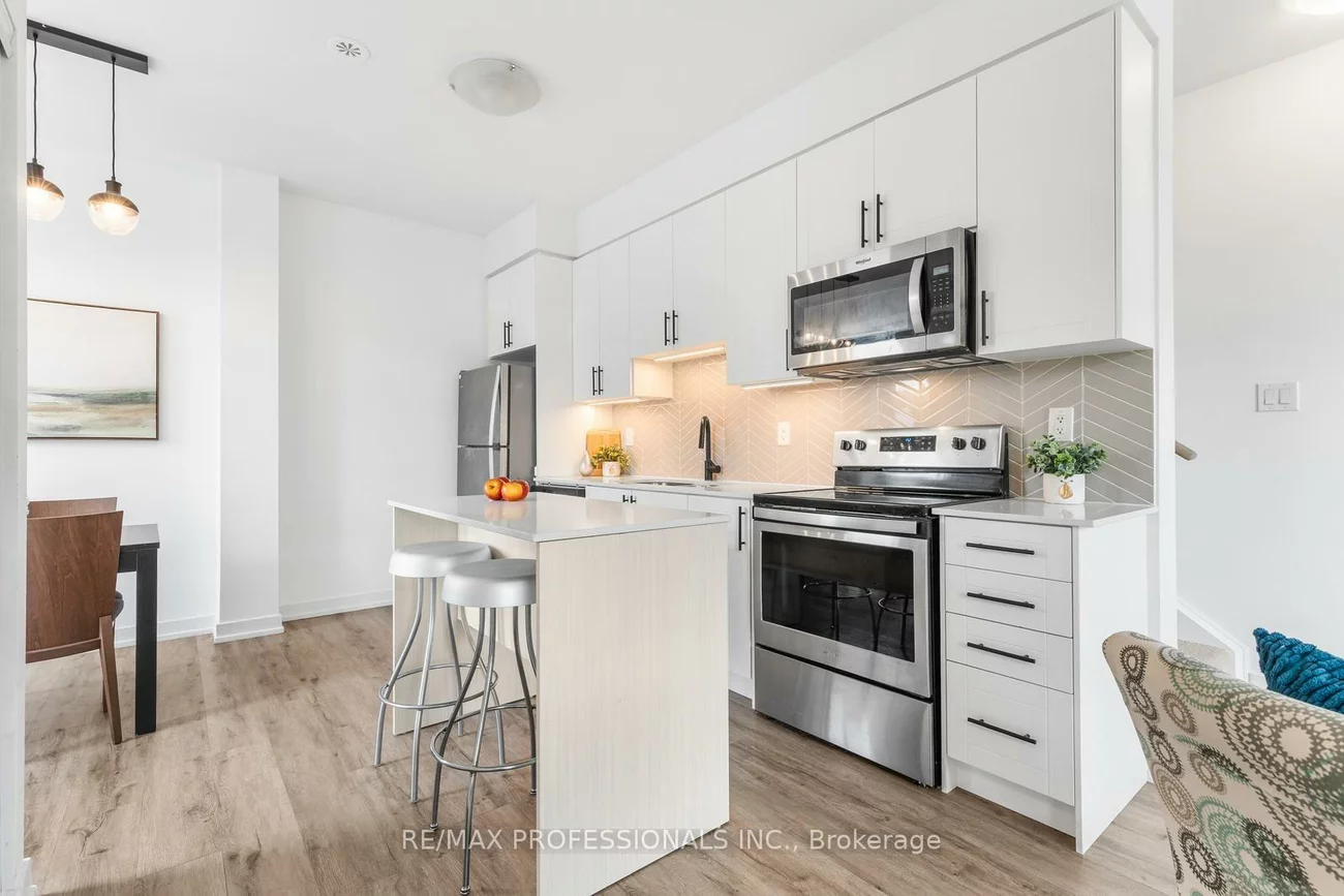 1, Lochlin, Vaughan Grove, Vaughan