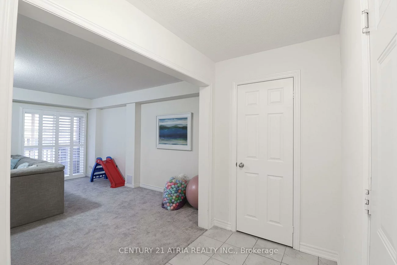 134, Dundonnell, Vellore Village, Vaughan