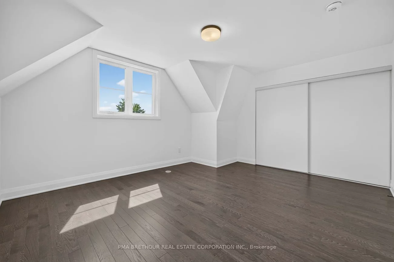 222, Atkinson, Uplands, Vaughan